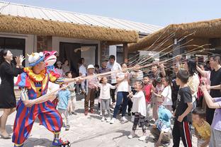 鹈鹕官方：马特-瑞安遭遇右小腿轻度拉伤 预计将缺席10-14天